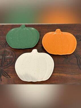 SET OF 3 Ceramic Pumpkin Appetizer Plates *COMPLETE SET*